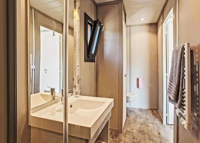 Natura 6p By Interhome *